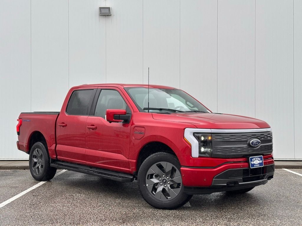 2022 Ford F-150 Lightning Lariat