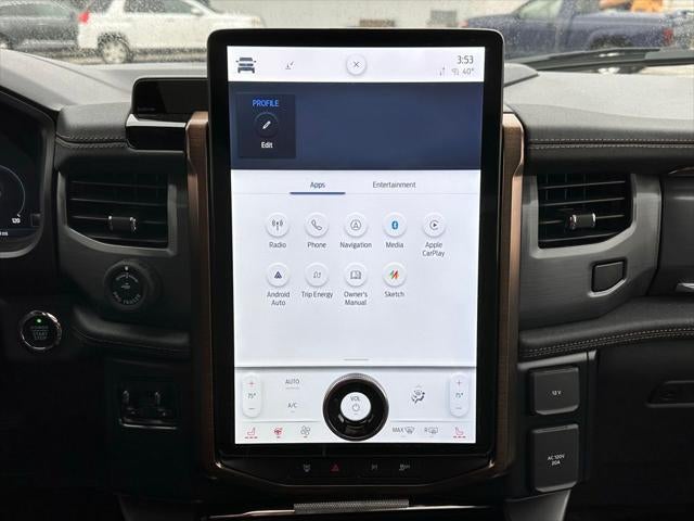 2022 Ford F-150 Lightning Lariat