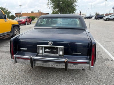 1991 Cadillac Fleetwood Base
