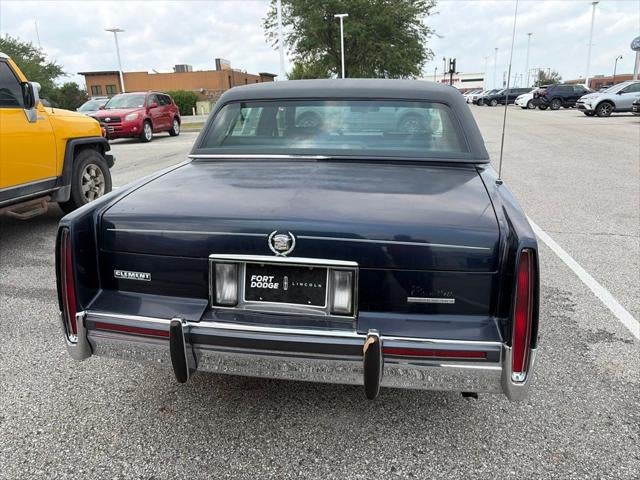 1991 Cadillac Fleetwood Base