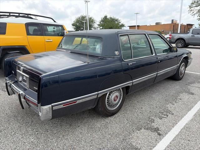 1991 Cadillac Fleetwood Base