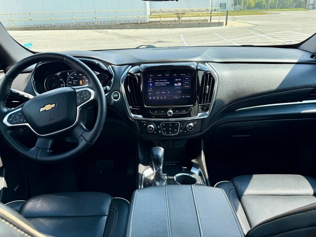 2023 Chevrolet Traverse Premier