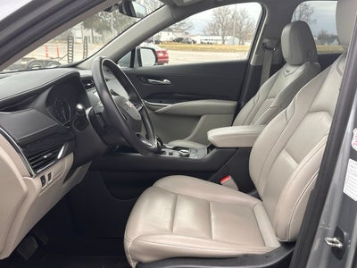 2023 Cadillac XT4 Premium Luxury