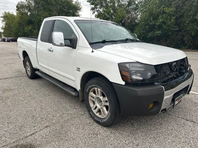 2004 Nissan Titan LE