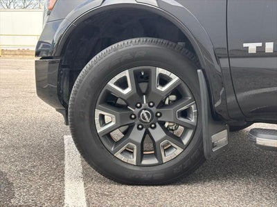 2024 Nissan Titan Platinum Reserve