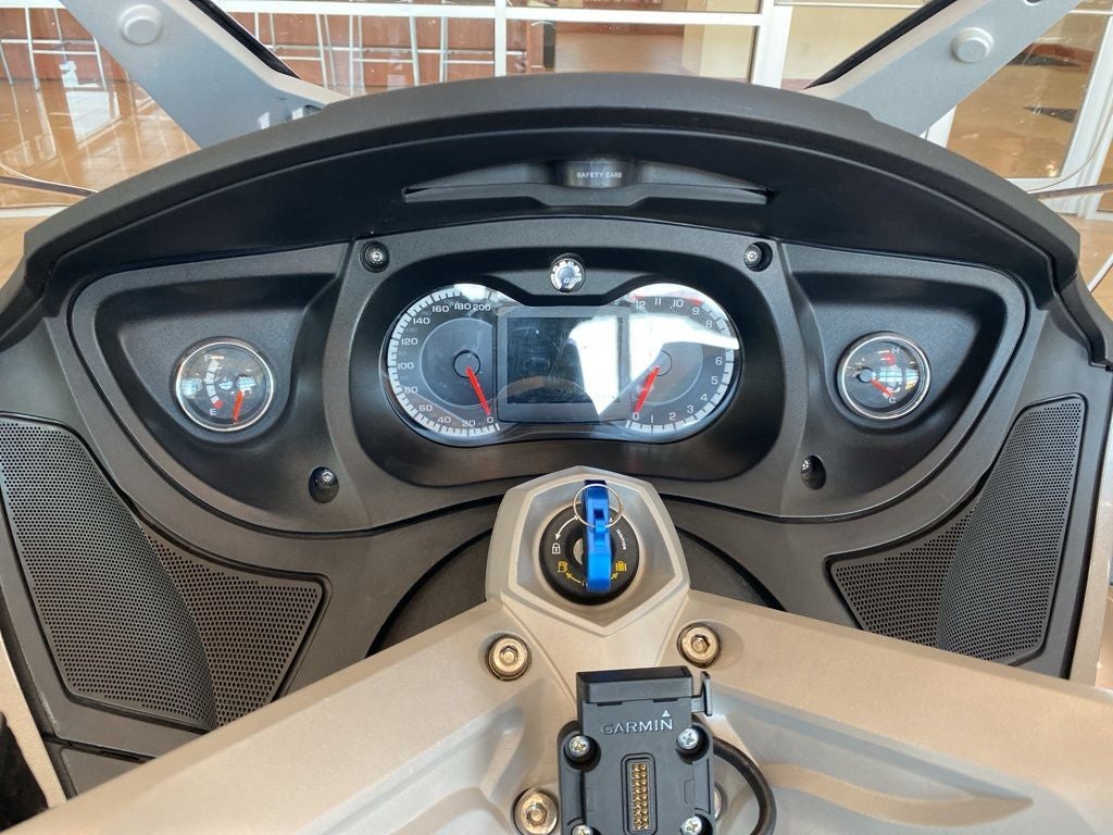 2011 Can-Am Spyder RT