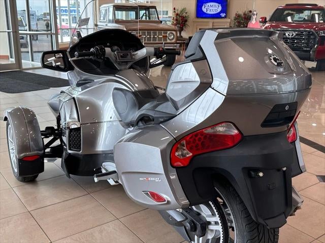 2011 Can-Am Spyder RT