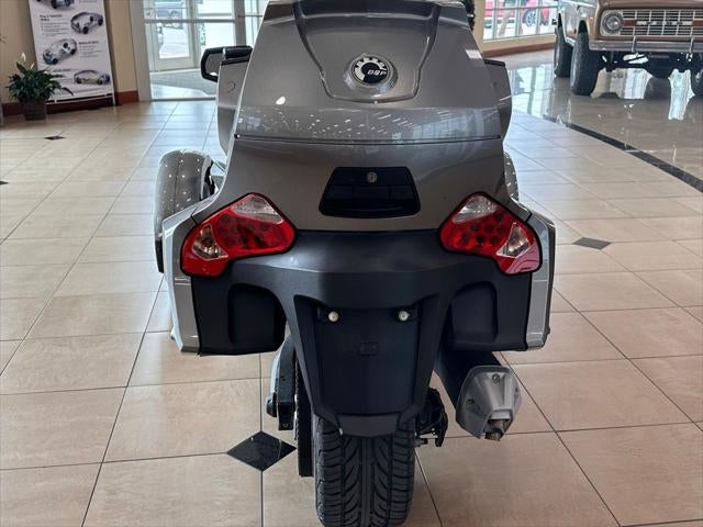 2011 Can-Am Spyder RT