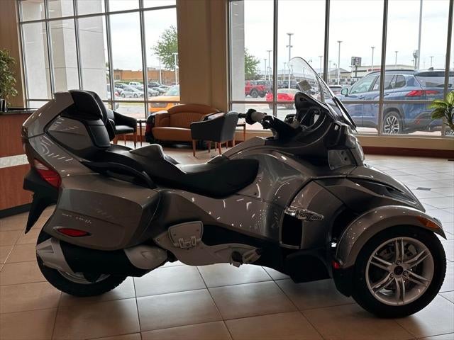 2011 Can-Am Spyder RT