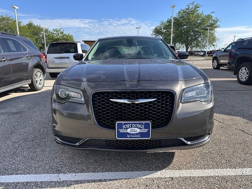 2019 Chrysler 300 Touring
