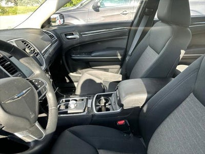 2019 Chrysler 300 Touring
