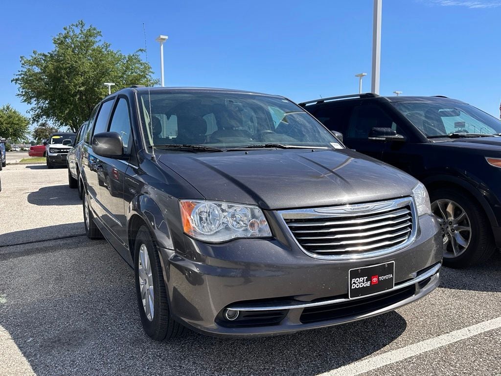 2015 Chrysler Town & Country Touring