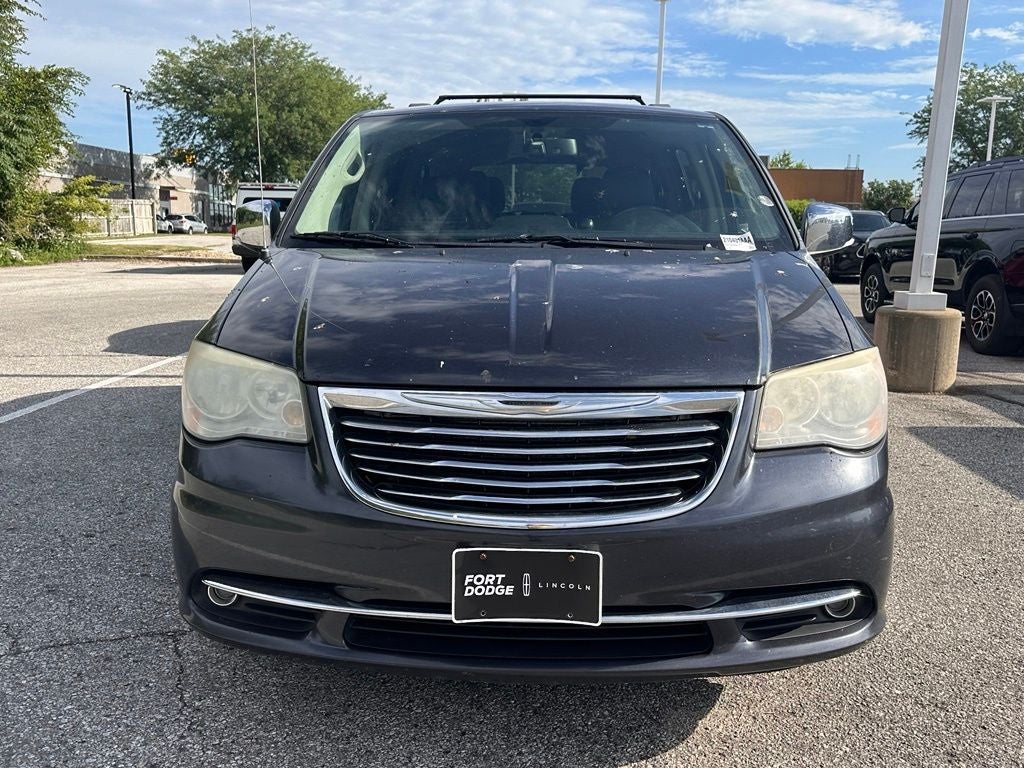 2013 Chrysler Town & Country Touring-L