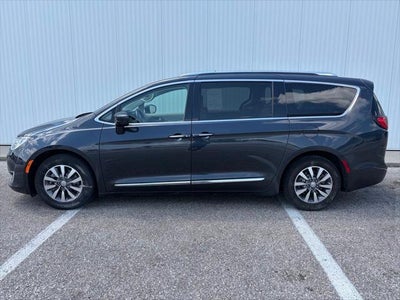 2020 Chrysler Pacifica Touring L Plus