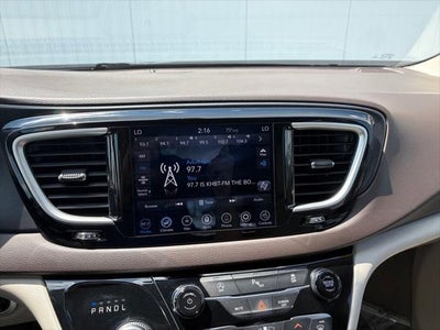 2020 Chrysler Pacifica Touring L Plus