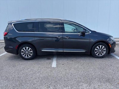 2020 Chrysler Pacifica Touring L Plus