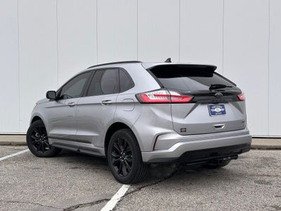 2022 Ford Edge SE