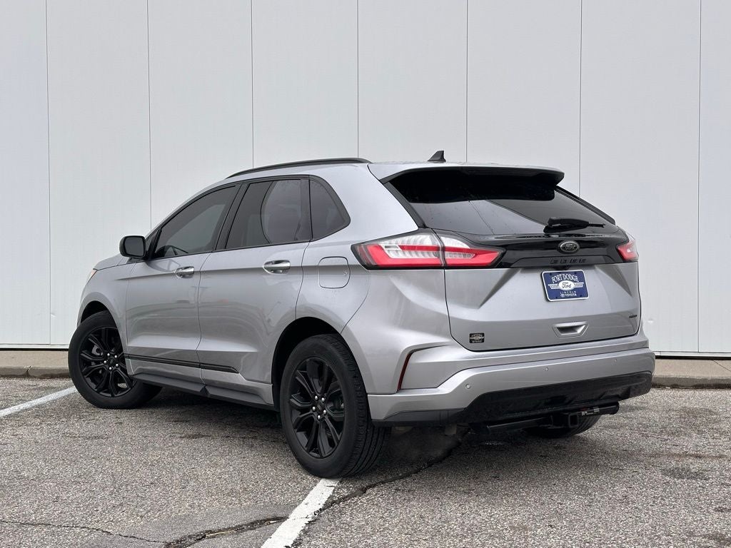 2022 Ford Edge SE
