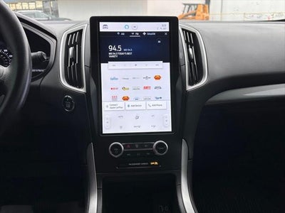 2022 Ford Edge SE