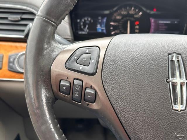 2011 Lincoln MKX Base