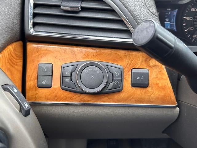 2011 Lincoln MKX Base
