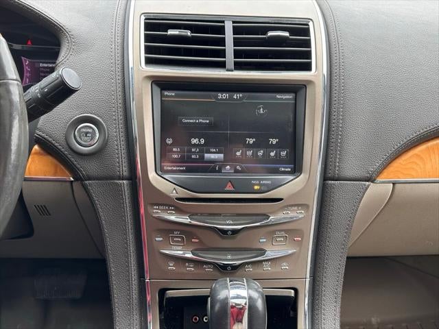 2011 Lincoln MKX Base