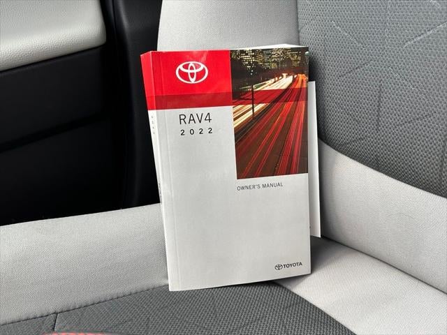 2022 Toyota RAV4 XLE
