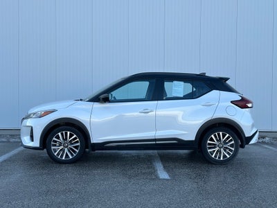 2021 Nissan Kicks SR