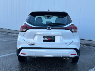 2021 Nissan Kicks SR