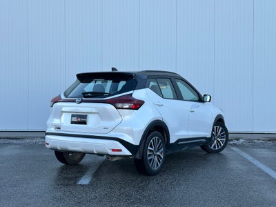 2021 Nissan Kicks SR