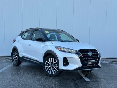2021 Nissan Kicks SR