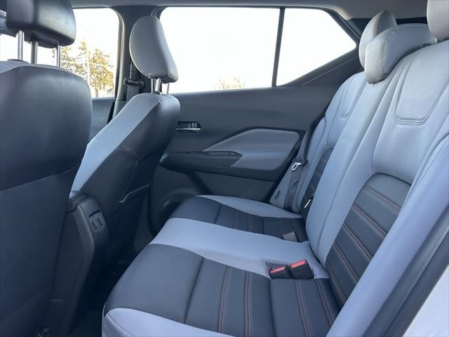 2021 Nissan Kicks SR