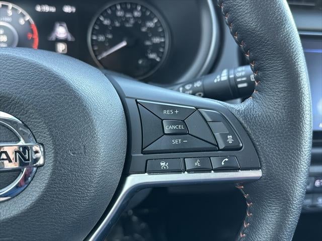 2021 Nissan Kicks SR