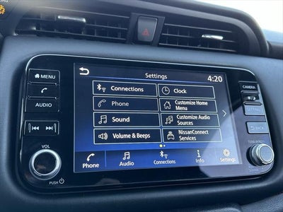 2021 Nissan Kicks SR