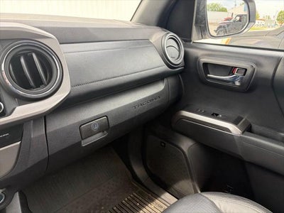 2022 Toyota Tacoma Limited V6