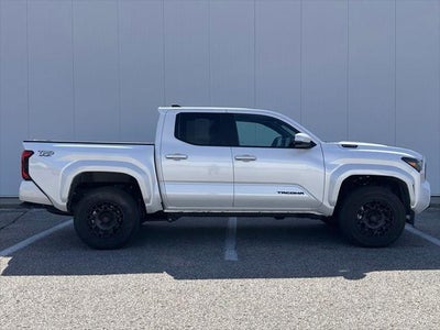 2025 Toyota Tacoma Hybrid TRD Sport