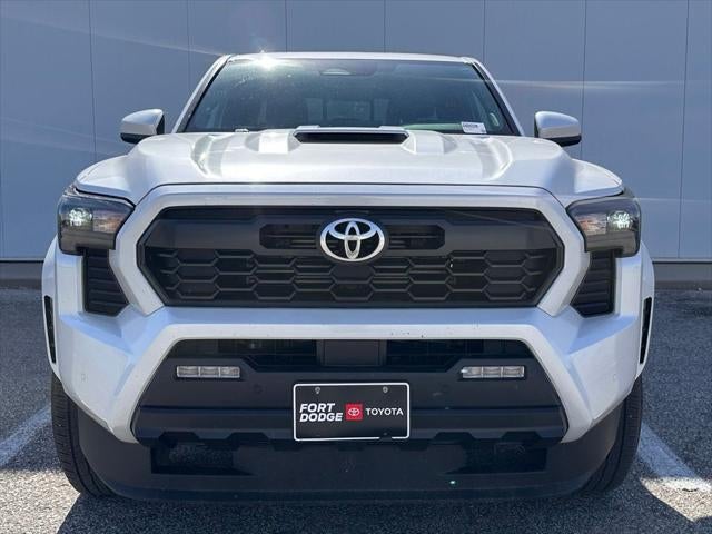 2025 Toyota Tacoma Hybrid TRD Sport