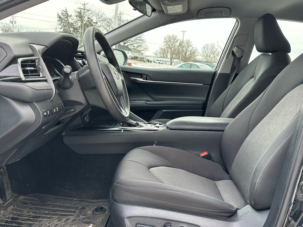 2019 Toyota Camry Hybrid LE