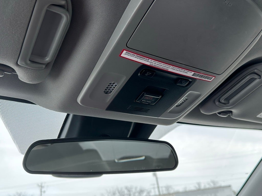 2019 Toyota Camry Hybrid LE