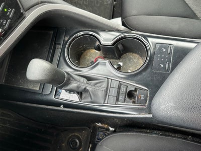 2019 Toyota Camry Hybrid LE