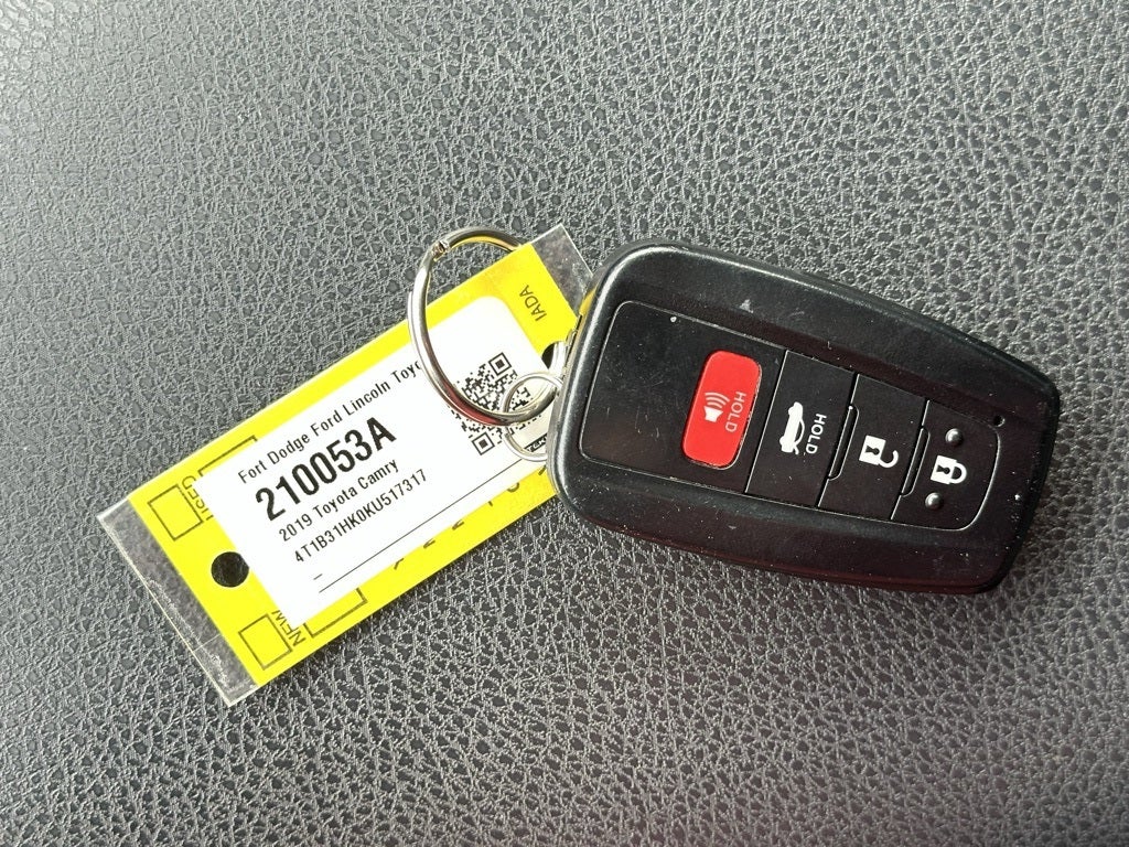 2019 Toyota Camry Hybrid LE