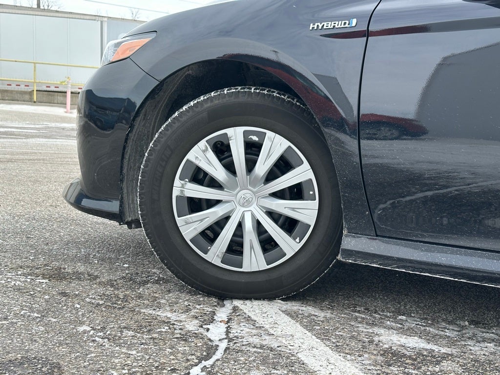 2019 Toyota Camry Hybrid LE