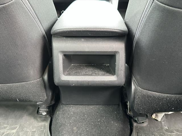 2019 Toyota Camry Hybrid LE