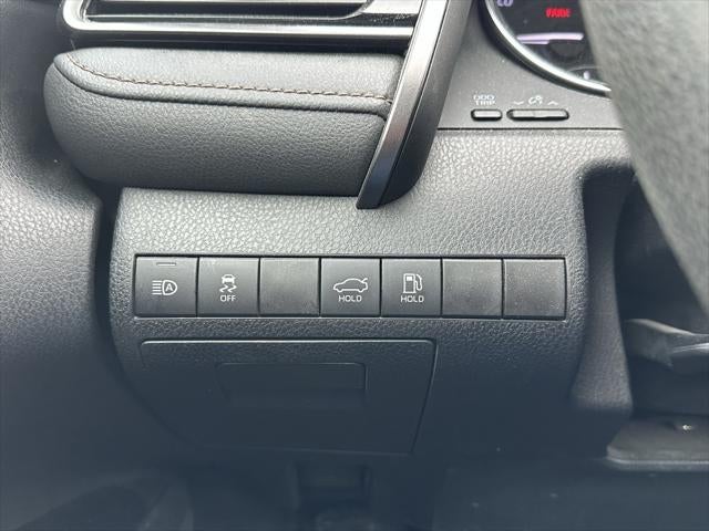 2019 Toyota Camry Hybrid LE