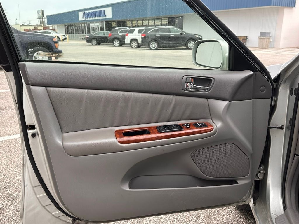 2003 Toyota Camry LE