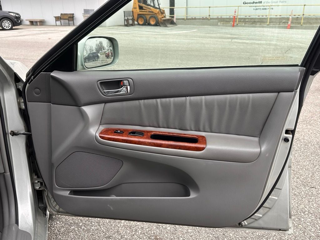 2003 Toyota Camry LE