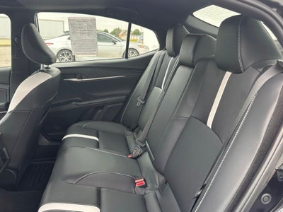 2025 Toyota Camry SE Hybrid