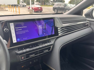 2025 Toyota Camry SE Hybrid