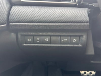 2025 Toyota Camry SE Hybrid