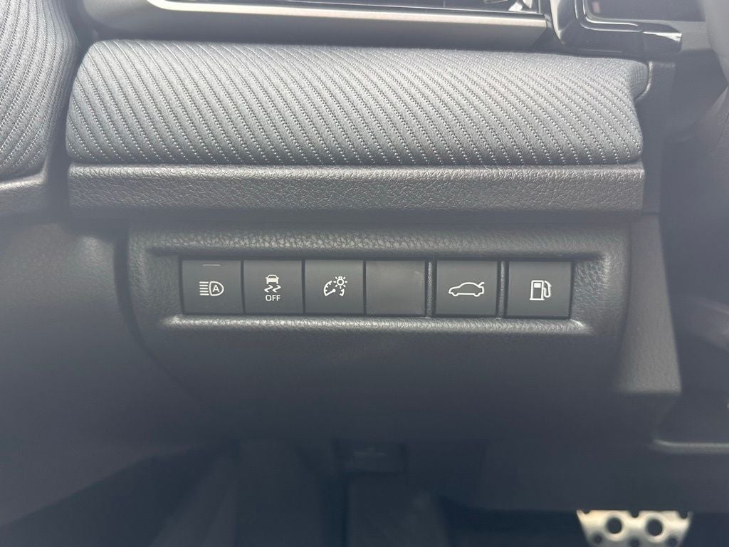 2025 Toyota Camry SE Hybrid